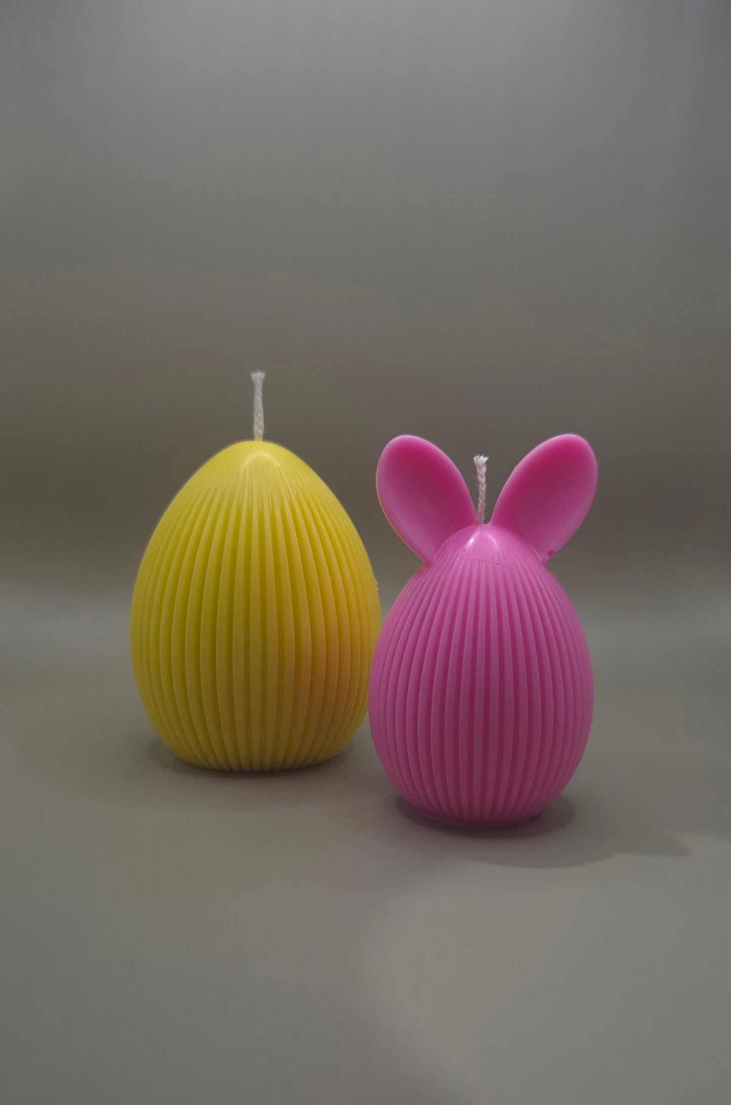 Minimal Bunny Egg Candle